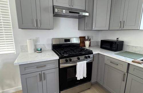 Norwalk House | 1-Bedroom House - Stay in the heart of SoCal!