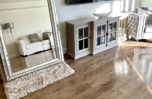 Marina Peninsula Apartment | 1-bedroom Villa in Marina Del Rey