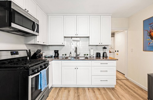 El Porto House | 1 Block to Beach Heaven Chic 2BD