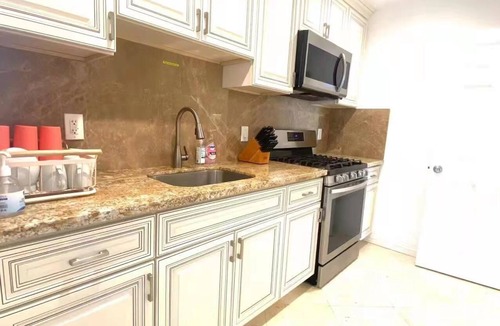 Hacienda Heights Apartment | 1 Luxury hacienda villa guesthouse private unit