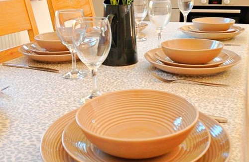 Polzeath Villa | 1 The Navigators - Luxury 3 bedroom beach villa only 100 meters to the beach