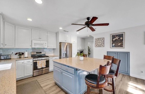 Mission Viejo House | 10 minutes drive to the beach, 2 master suites and NO BUNK BEDS. 2 mins off hwy.