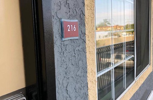 Lennox Hotel | 100 m² Motel ∙ 127 guests