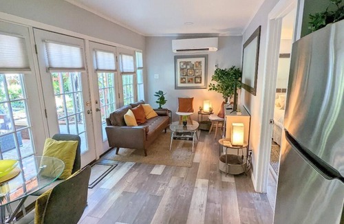 Pasadena House | 100 YR OLD 5 BDRM PASADENA ENGLISH COTTAGE CHARMER + 1 BDRM GUEST COTTAGE