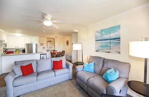 Townsite Condo | 102 m² Condo ∙ 2 bedrooms ∙ 6 guests
