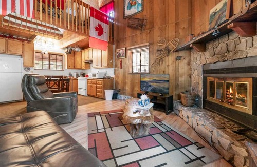 Fawnskin House | 102 m² House ∙ 2 bedrooms ∙ 6 guests