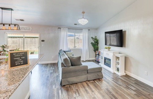 Pumpkin Center House | 102 m² House ∙ 3 bedrooms ∙ 6 guests