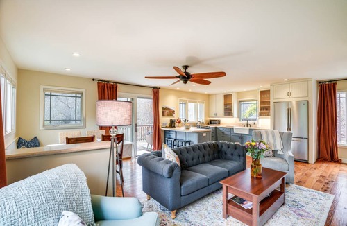 Carmel House | 102 m² House ∙ 2 bedrooms ∙ 6 guests