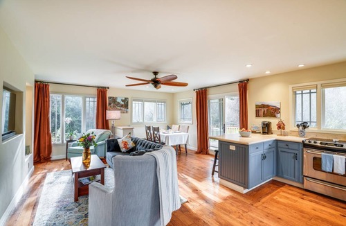 Carmel House | 102 m² House ∙ 2 bedrooms ∙ 6 guests