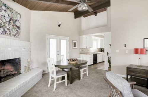 Silver Strand House | 102 m² House ∙ 1 bedroom ∙ 2 guests