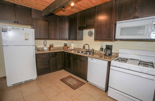 Big Bear House | 103 m² House ∙ 2 bedrooms ∙ 6 guests