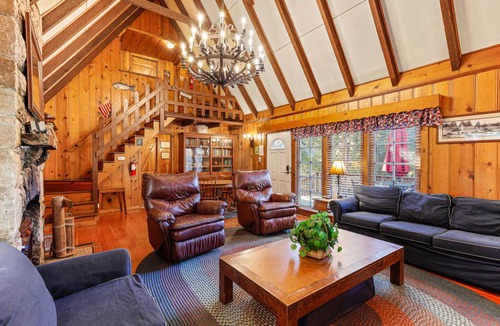 Cedar Glen House | 103 m² House ∙ 3 bedrooms ∙ 6 guests
