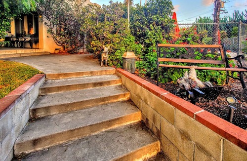 Walnut Valley House | #104 So-Cal Haven Spacious 4-bedroom with Pool & BBQ: mins to Universal/Beaches