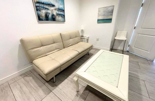 Santa Ana Apartment | 106D - Elegant Nook - Classic Getaways