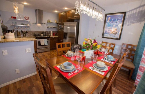 Hermosa Village Condo | 107 m² Condo ∙ 3 bedrooms ∙ 9 guests