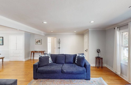 Junior College Neighborhood Association House | 107 m² House ∙ 2 bedrooms ∙ 4 guests