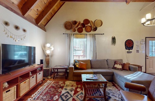 Black Bart Cabin | 110 m² Cabin ∙ 3 bedrooms ∙ 6 guests