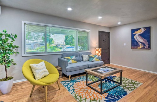 Temple City House | 111 m² House ∙ 3 bedrooms ∙ 6 guests