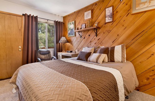 Summit Estates Cabin | 112 m² Cabin ∙ 3 bedrooms ∙ 6 guests