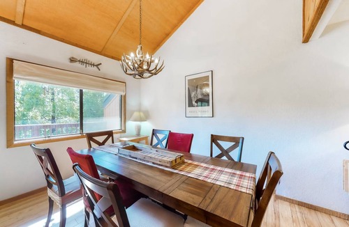 Shaver Lake House | 112 m² House ∙ 3 bedrooms ∙ 10 guests