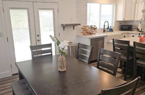 Hanford House | 117 m² House ∙ 3 bedrooms ∙ 6 guests