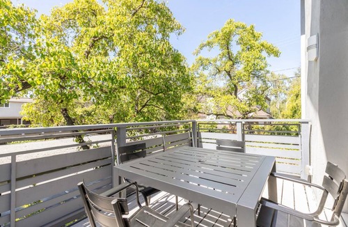 Mountain View Apartment | 121 m² Apartment ∙ 3 bedrooms ∙ 6 guests