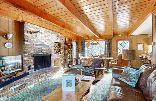 Big Bear City House | 128 m² House ∙ 3 bedrooms ∙ 10 guests