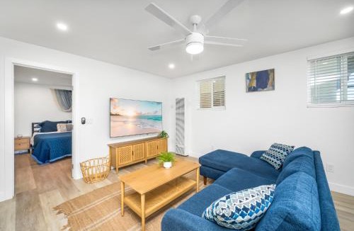 Sunset Beach House | 130 Anderson St A
