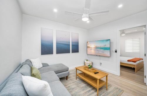Sunset Beach House | 130 Anderson St B
