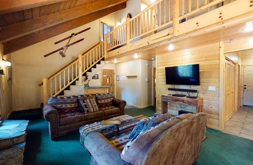 Fish Camp Cabin | 130 m² Cabin ∙ 3 bedrooms ∙ 8 guests