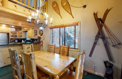 Fish Camp Cabin | 130 m² Cabin ∙ 3 bedrooms ∙ 8 guests