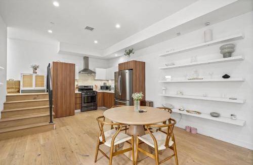 McLaughlin House | 137 m² House ∙ 2 bedrooms ∙ 5 guests