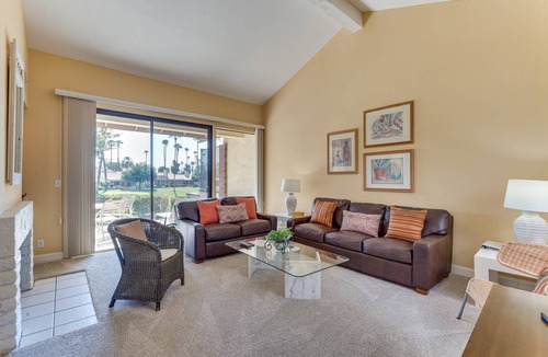 Palm Desert Apartment | 139 m² Apartment ∙ 2 bedrooms ∙ 6 guests