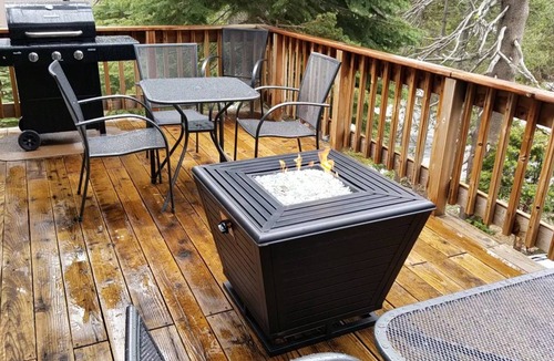 Big Creek Cabin | 139 m² Cabin ∙ 3 bedrooms ∙ 12 guests