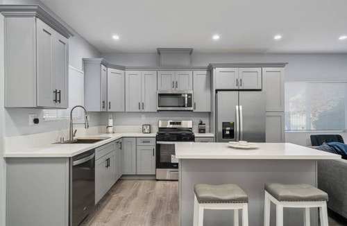Crenshaw House | 139 m² House ∙ 3 bedrooms ∙ 8 guests