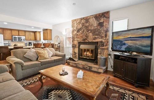 Summit Estates House | 142 m² House ∙ 3 bedrooms ∙ 8 guests