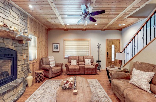 Summit Estates House | 145 m² Maisonette ∙ 3 bedrooms ∙ 8 guests