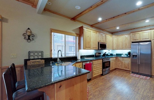 Summit Estates House | 145 m² Maisonette ∙ 3 bedrooms ∙ 8 guests