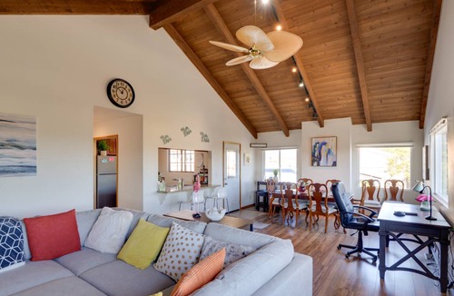 Downtown Monterey Apartment | 148 m² Apartment ∙ 3 bedrooms ∙ 8 guests
