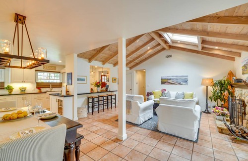 Santa Barbara House | 148 m² House ∙ 3 bedrooms ∙ 8 guests