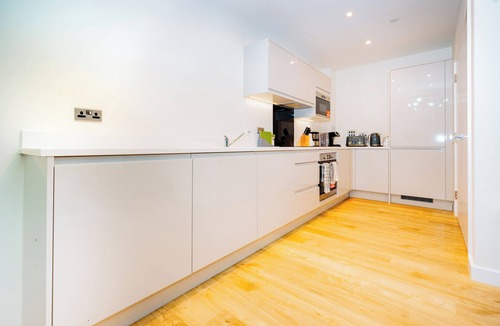 Royal Docks Apartment | -15% LUX Riverside Duplex Masionette By LCY/ExCeL I 25min to Tower of London