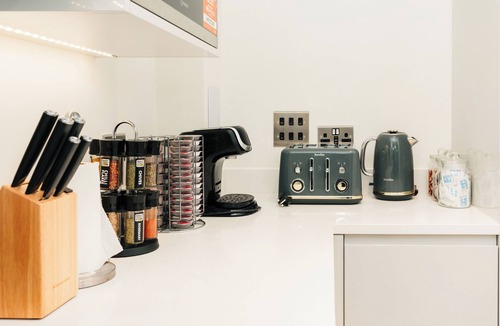 Royal Docks Apartment | -15% LUX Riverside Duplex Masionette By LCY/ExCeL I 25min to Tower of London