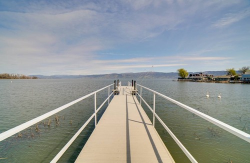 Lakeport House | 150 m² House ∙ 3 bedrooms ∙ 8 guests