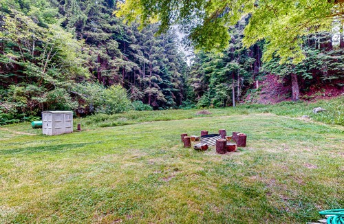 Humboldt Hill Cabin | 154 m² Cabin ∙ 2 bedrooms ∙ 7 guests