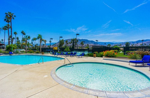 Rancho Mirage Condo | 154 m² Condo ∙ 2 bedrooms ∙ 4 guests