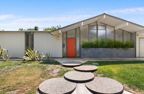 Orange House | 154 m² House ∙ 3 bedrooms ∙ 5 guests
