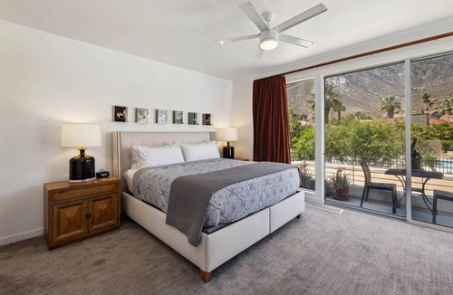 Canyon Corridor Condo | 155 m² Condo ∙ 2 bedrooms ∙ 4 guests