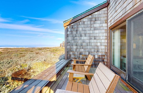 Castroville House | 155 m² House ∙ 3 bedrooms ∙ 6 guests