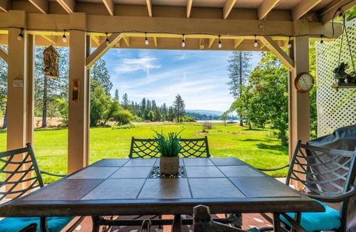 Bass Lake House | 156 m² House ∙ 3 bedrooms ∙ 9 guests