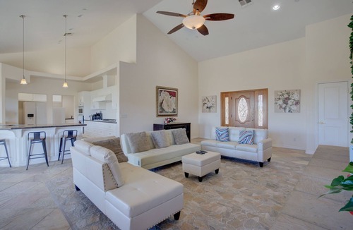 Valley Center House | 16+ , A Spa and Second unit for more Additional Accommodation